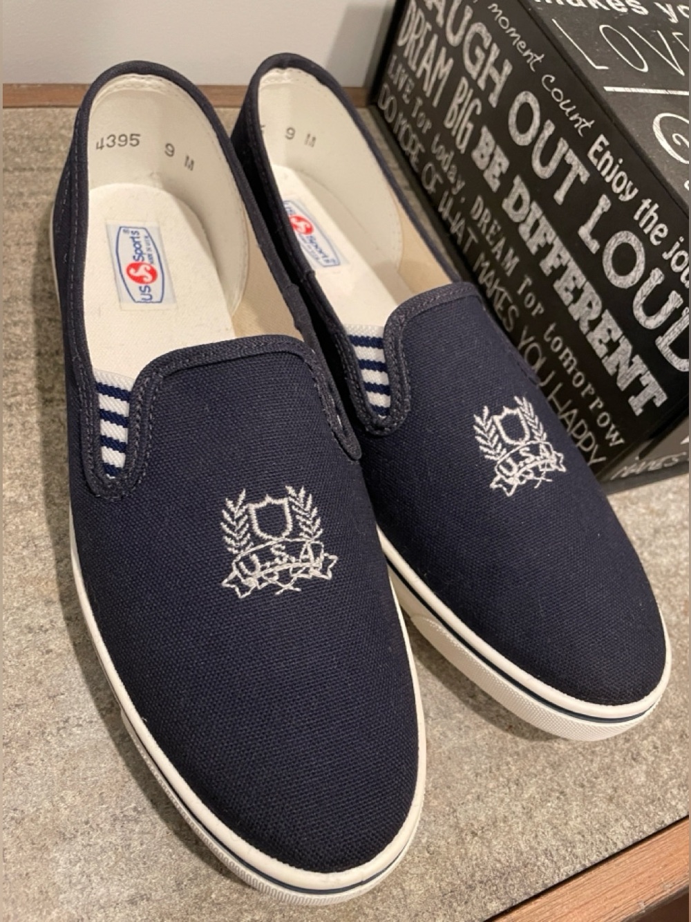 US Sports Fashion 80s Nautical Canvas Shoes Size 9 Navy White Vintage Preppy